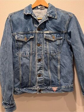 Vintage GUESS Classic Light Blue Denim Jacket